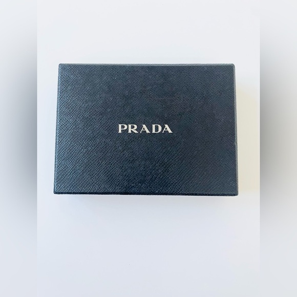 Prada Black Saffiano Leather Bi fold wallet card case logo embellished - Picture 10 of 12